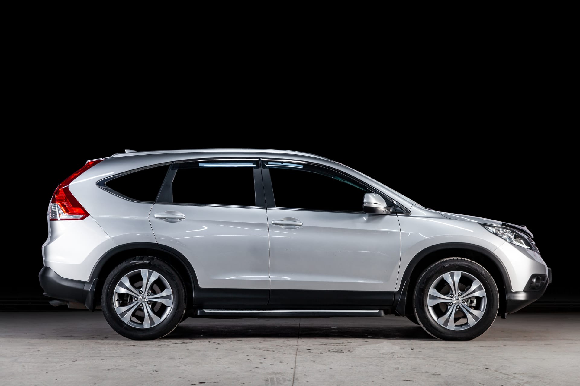 2019 Honda CR V side view