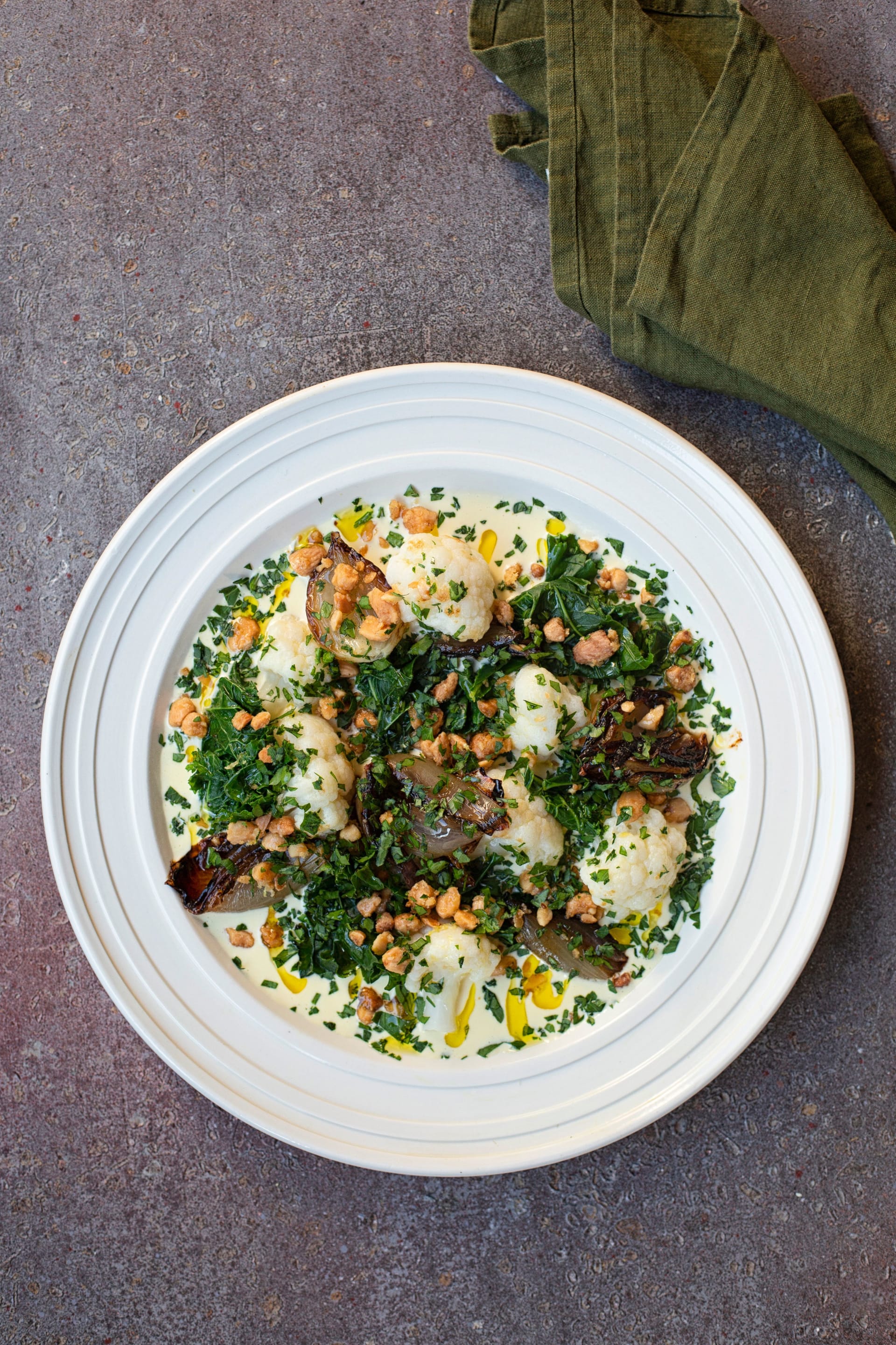 Cauliflower with Fennel Puree and Almonds 