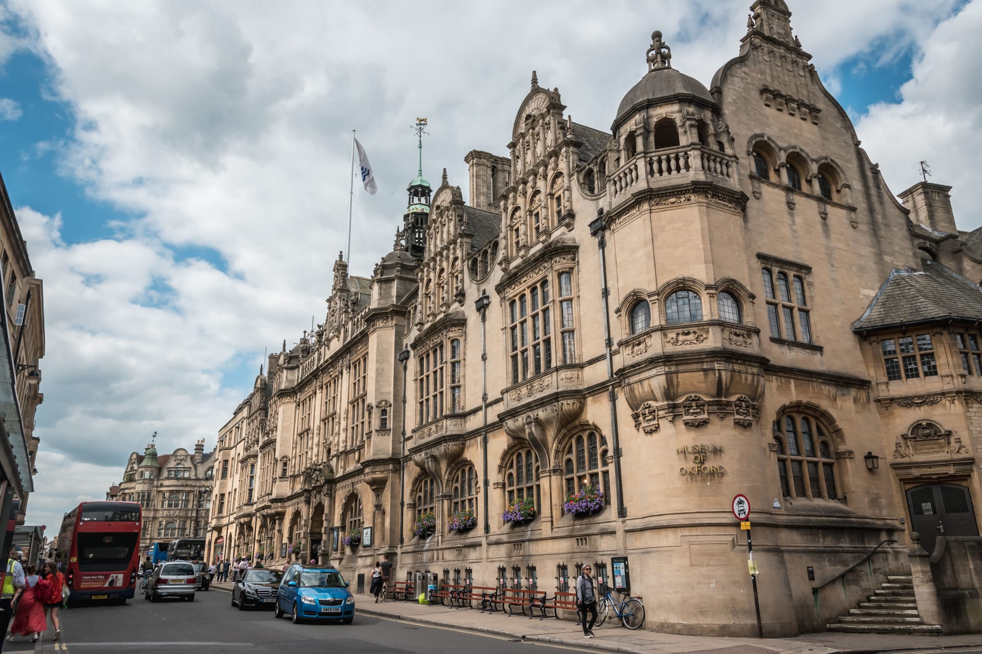 Oxford town hall bxoqfi