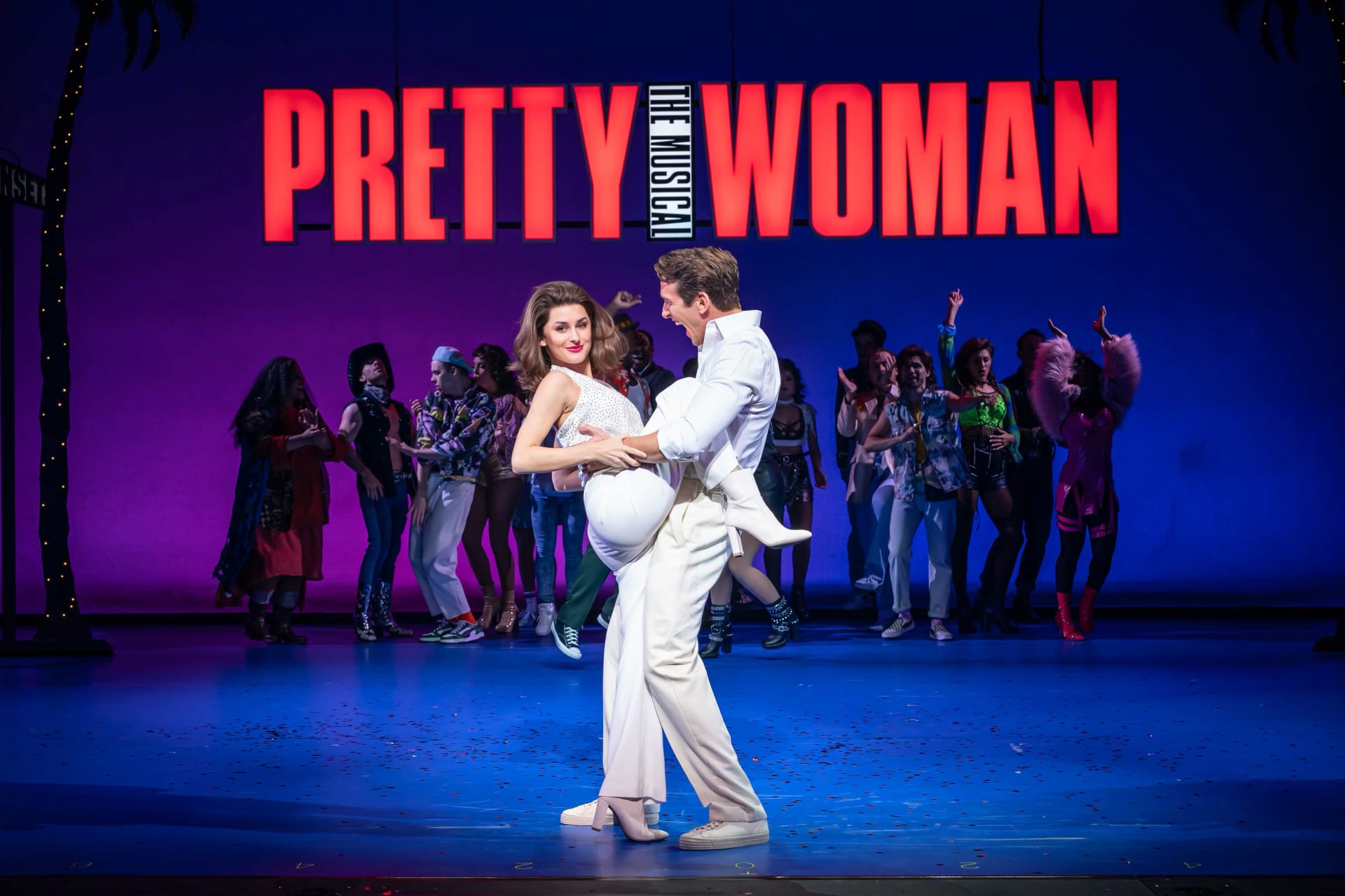 Pretty Woman TOUR PROD 8433 mgatxd