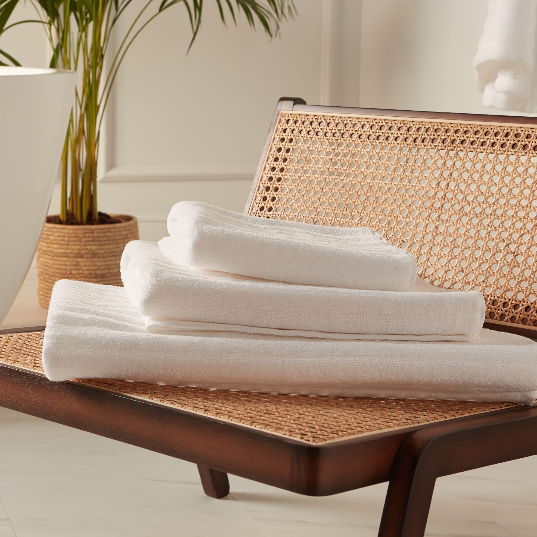 White Cotton Ribbed Towel 