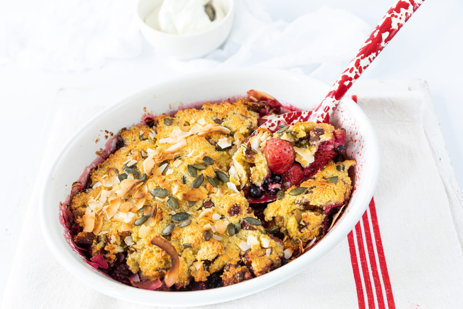 berry crumble