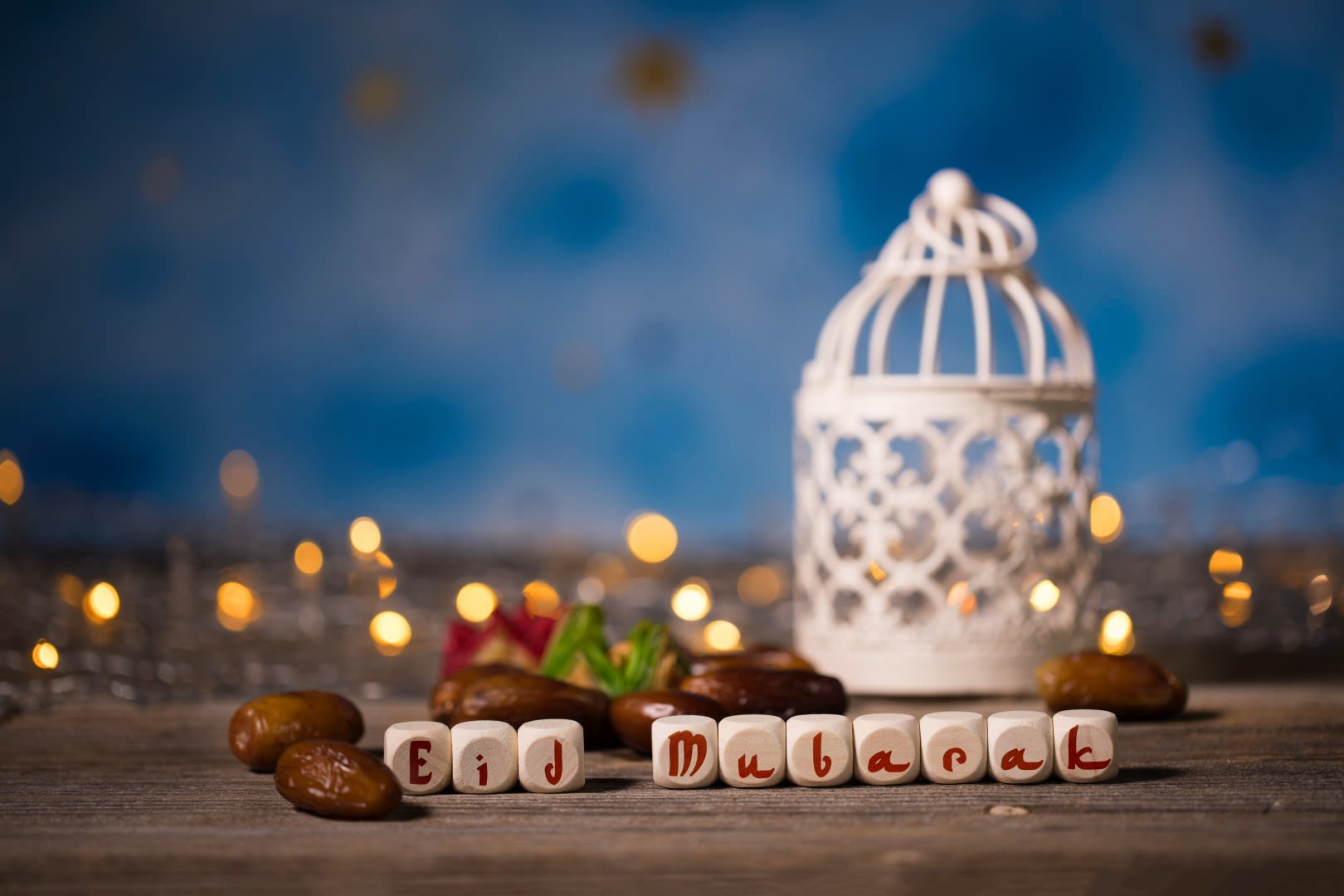 Eid Street Party Eid Mubarak Candlelight Letter Blocks